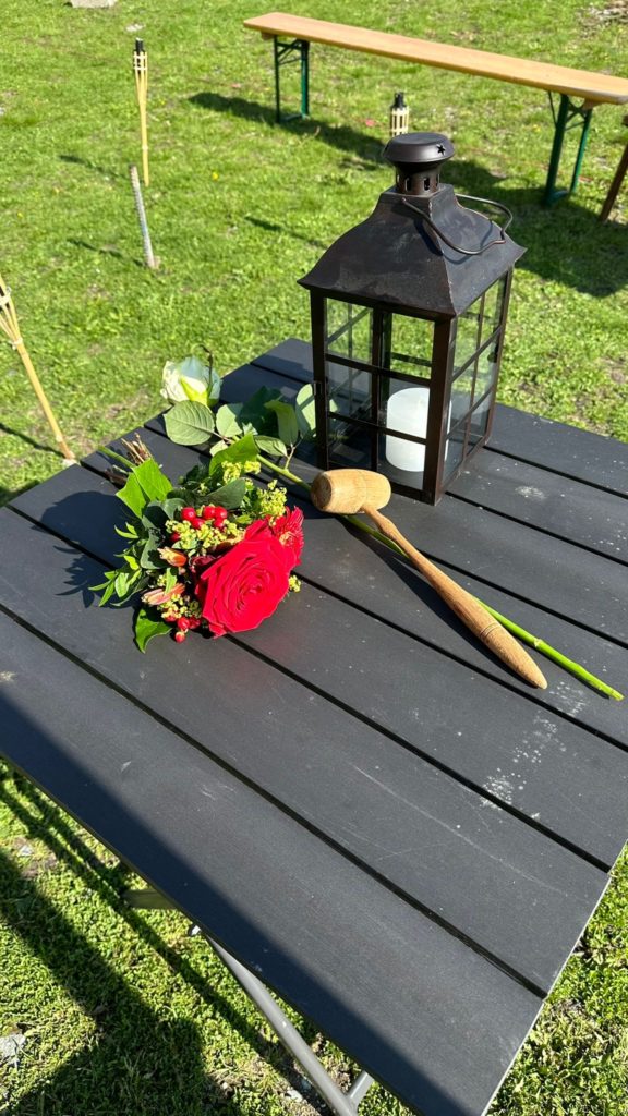 b2b03696-936b-4083-9be7-3d3ba5f920f9